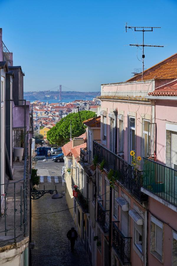 Aesthetic Riverview In Historical Lisbon